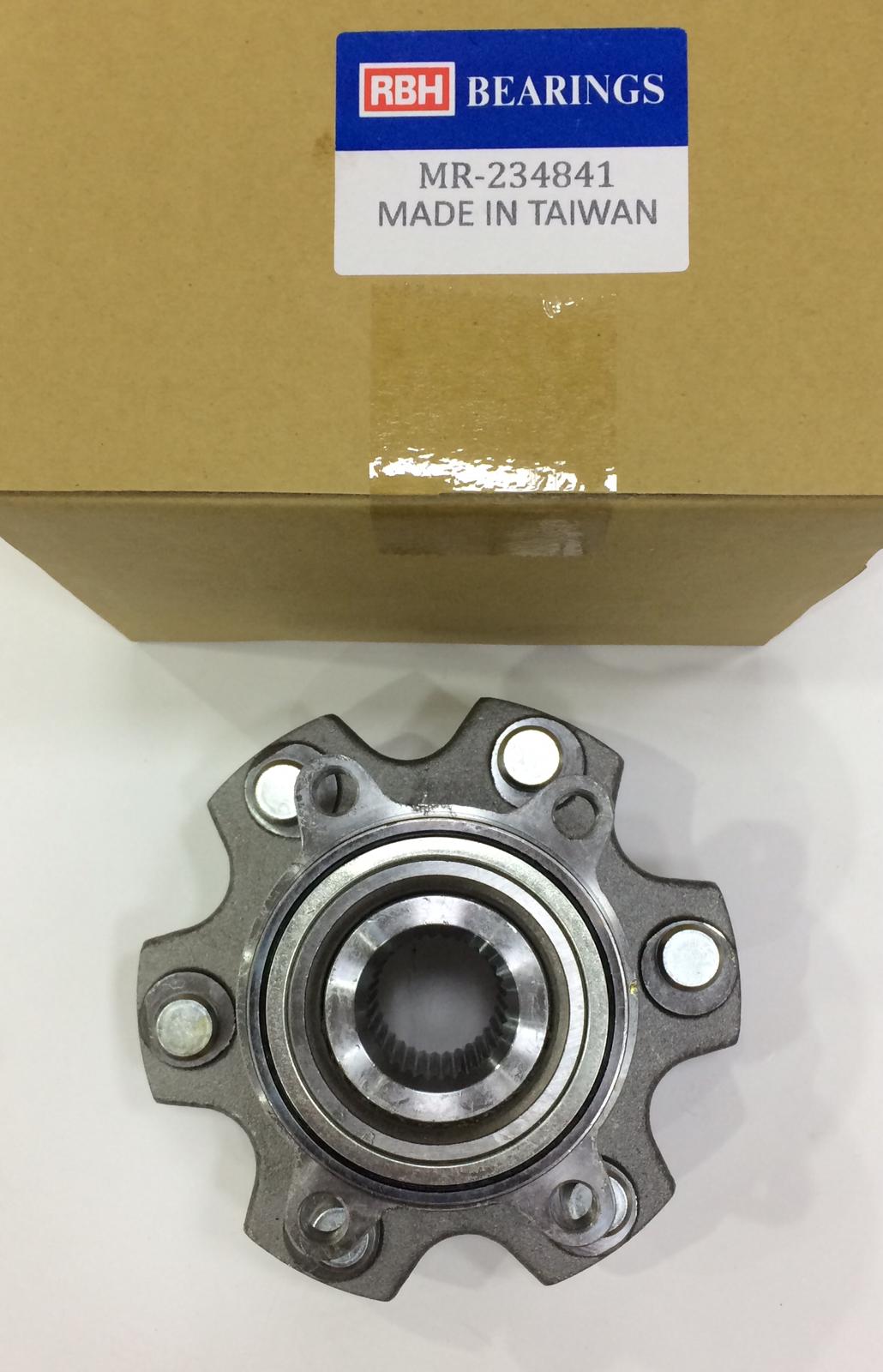 MR234841 L200 TEKER PORYASI MAGNUM 99-06