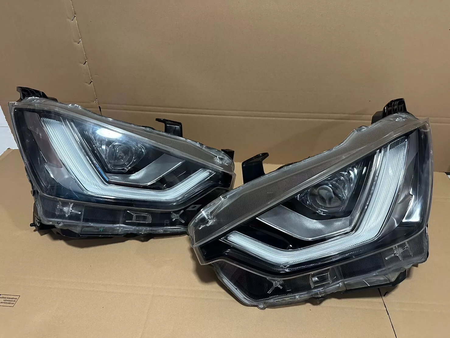 DMAX ÖN FAR LEDLİ 20-24
